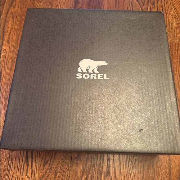 Sorel Joan Now Lace boots, new in box - Picture 9 of 10